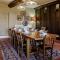 Elizabethan Manor at gateway to the Brecon Beacons