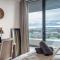 Tranquil, Spacious, Quiet Trendy with a View - 开普敦