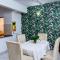 THREE-BEDROOM FULLy FURNISHED BEACH VIEW APARTMENT WITH A SWIMMING