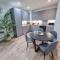 Stunning 4-bedroom Townhouse with Free Parking