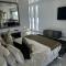 Golden Suite Apartment Summerstrand - Gqeberha