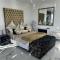 Golden Suite Apartment Summerstrand - Gqeberha