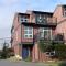 Sheringham Townhouse - Pet Friendly Sooke Rental