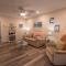 OPEN - Updated, beach, cozy and comfy, gated waterfront - سانت بيتي بيتش