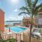 OPEN - Updated, beach, cozy and comfy, gated waterfront - سانت بيتي بيتش