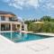 Green & Blue Five Bedroom Villa with Private Pool and Complete Privacy - Čilipi