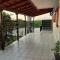 Jimmy's garden - Korint