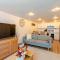 Luxury New Spacious Apartment - Country Hills, Kitchener