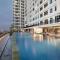 Pool View One Bedroom Apartment BSD with Kitchen - Dadap