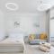 "Astounding Marina studio, walk to beach & Metro"
