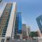 "Astounding Marina studio, walk to beach & Metro"