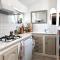 Charming Provençal farmhouse with pool - Mérindol