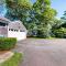Seaside Park Retreat - West Hyannisport