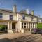 One bedroom central Slough with parking