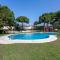 Beautiful 2BR APT with Terrace, Garden & Pool - مربلة