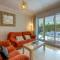 Beautiful 2BR APT with Terrace, Garden & Pool - مربلة