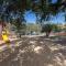 Beautiful 2BR APT with Terrace, Garden & Pool - مربلة