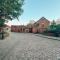 CECIL HOUSE - Stylish 2-bed, Sleeps 5 Guests, Free parking for 2 Cars, Close to Cathedral, Bars & Restaurants