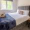 Modern 3 Bedroom Home In Glasgow