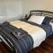 Mt Isa - Emerald Gem 3 Bedroom home QUIET AREA