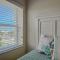Large Corner Unit at Ocean Walk with Sneak Peak of the Ocean ~ OW20-501 - 新士麦那海滩
