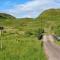NEW! Farmhouse on Loch Tralaig - Firepit & Games - 克勒姆福特