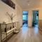 Sunny gateaway Room in Lerstad, Suitable for two guests - Ålesund