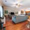 Cozy Cottage - Walk To Campus, Stadium, Downtown
