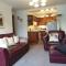 Lyndale self-catering apartment Sleeps 4