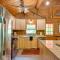 Updated Mtn Cabin on 20 Acres with Large Waterfall - جاسبر