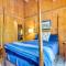 Updated Mtn Cabin on 20 Acres with Large Waterfall - جاسبر