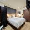 Hotel Acadie Eragny - 伊拉格尼