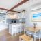 The Jacaranda, 3 Achilles St Pet Friendly, Air Con, Wi-Fi, Boat Parking