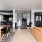 Villa Gaia - Luxury villa with jacuzzi and beach next to trainstation 10 minutes to Tampere city! 1,5 hours to Helsinki - Lempäälä