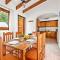 Villa Los Pinos by Escape Home