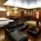 Hotel S