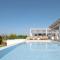 Alba Bianca Villa, Family Retreat with Heated Pool By ThinkVilla