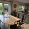 King Arthur's Rest - Sleeps 10 Hot Tub & Garden - Yeovil