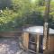 Rita's Luxury Retreat with Swedish Hot tub and Wood Fuelled Pizza Oven - Shrewsbury