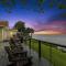 Sunset Haven - Lakeside Retreat in GOTL