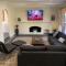 Warm and Spacious 5BR Home w WIFI and Multiple Parking - Weetangerra
