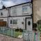 2 Stoneleigh Cottage