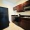 Lux Inn and Suites - Three Rivers