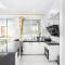 Malls at Doorstep 2-Bed Unit in Heart of Cannon Hill - بريزبين