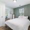 Charming 2BR Retreat-Free Parking - ليثيا سبرنغز