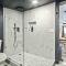 Revamped Studio With Soaking Bathtub #40-4 - مدينة اوكلاهوما