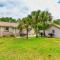 Navarre Home with Palm Tree Views about 4 Mi to Beach! - Navarre