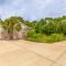 Navarre Home with Palm Tree Views about 4 Mi to Beach! - Navarre