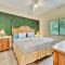 Bayview Oceanside Condo with Pool and Private Balcony