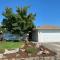 Hot Tub! King Bed-firepitt-near Airport& Freeway